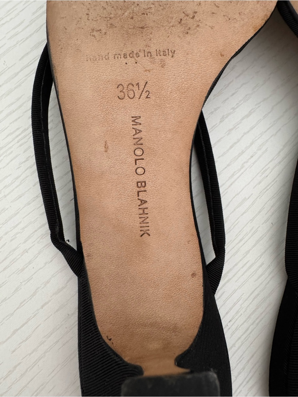 Manolo Blahnik EU 36.5 Black Thong Kitten Heel Sandals Y2K Vintage Shoes - Picture 5 of 6